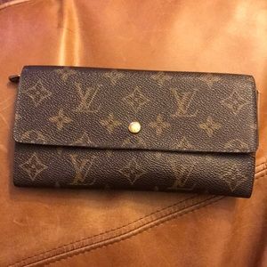 Louis Vuitton monogram wallet